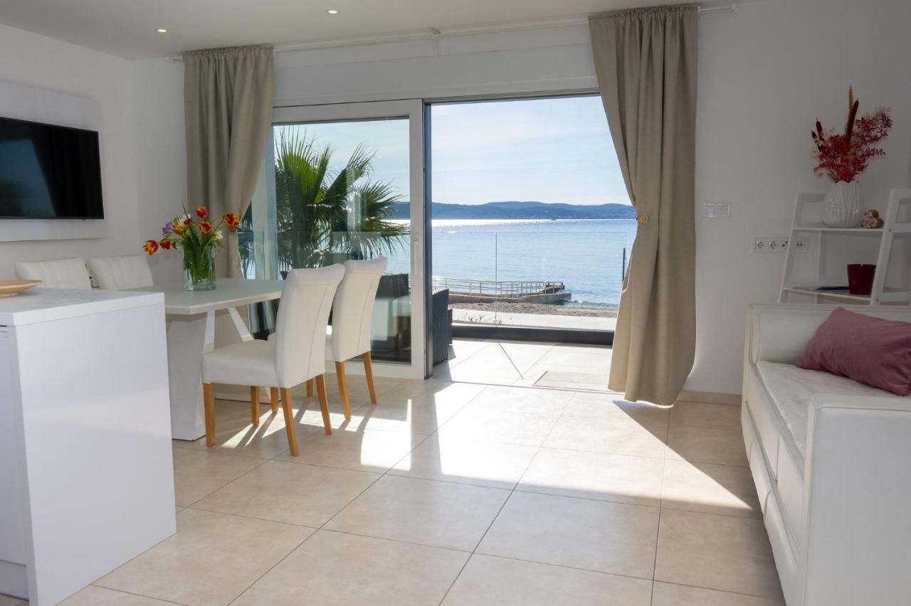 Paradise On The Beach Apartments Bibinje Exterior photo